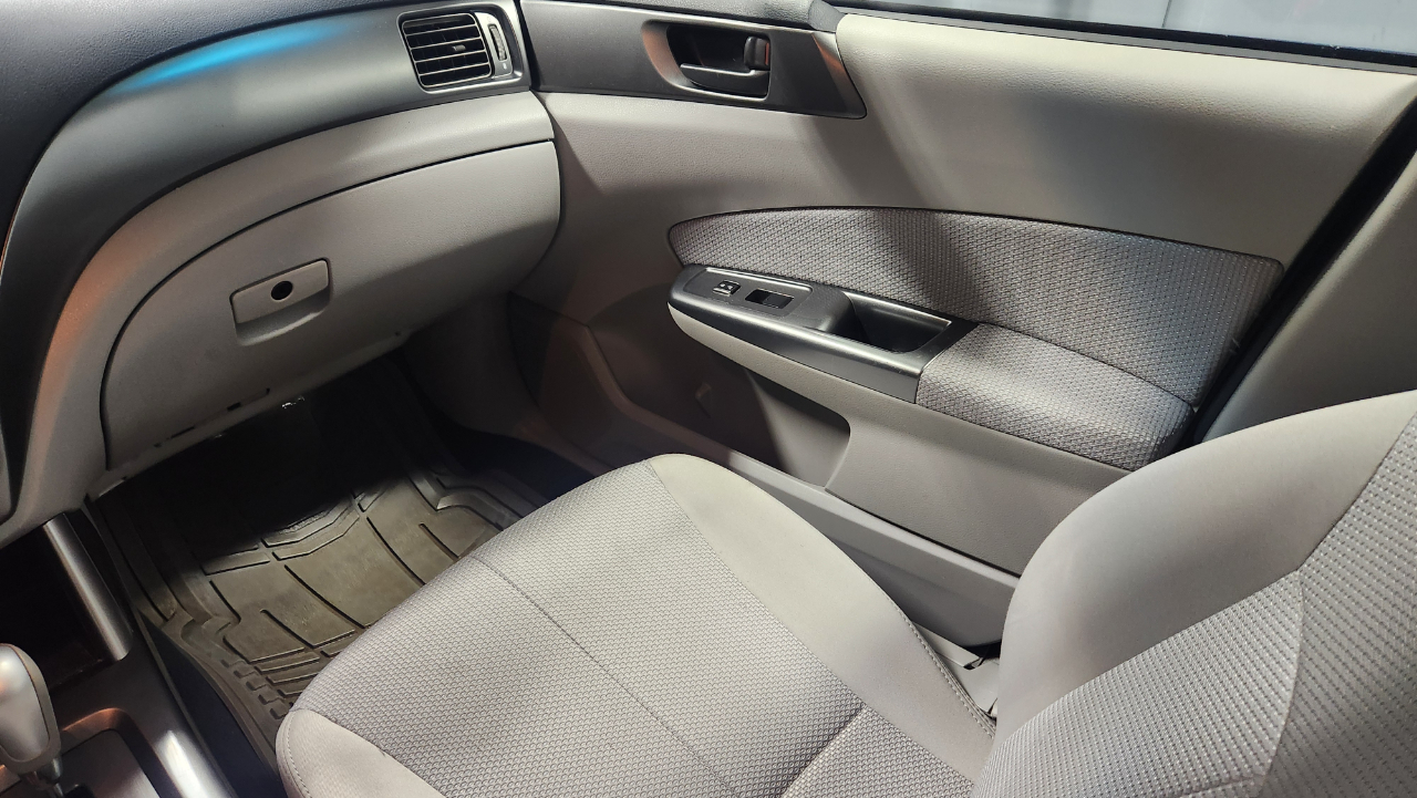 Subaru Forester 2.5X 2011