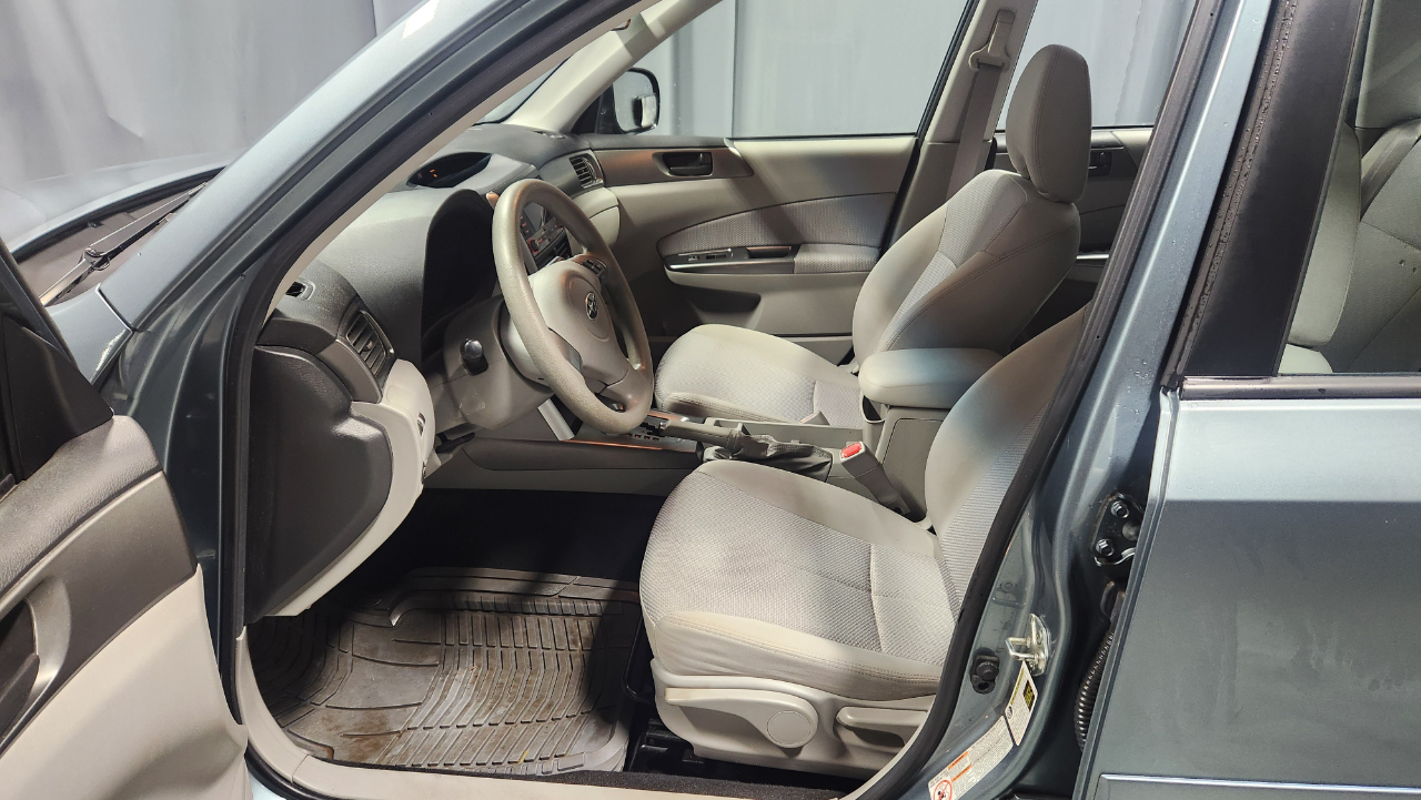 Subaru Forester 2.5X 2011