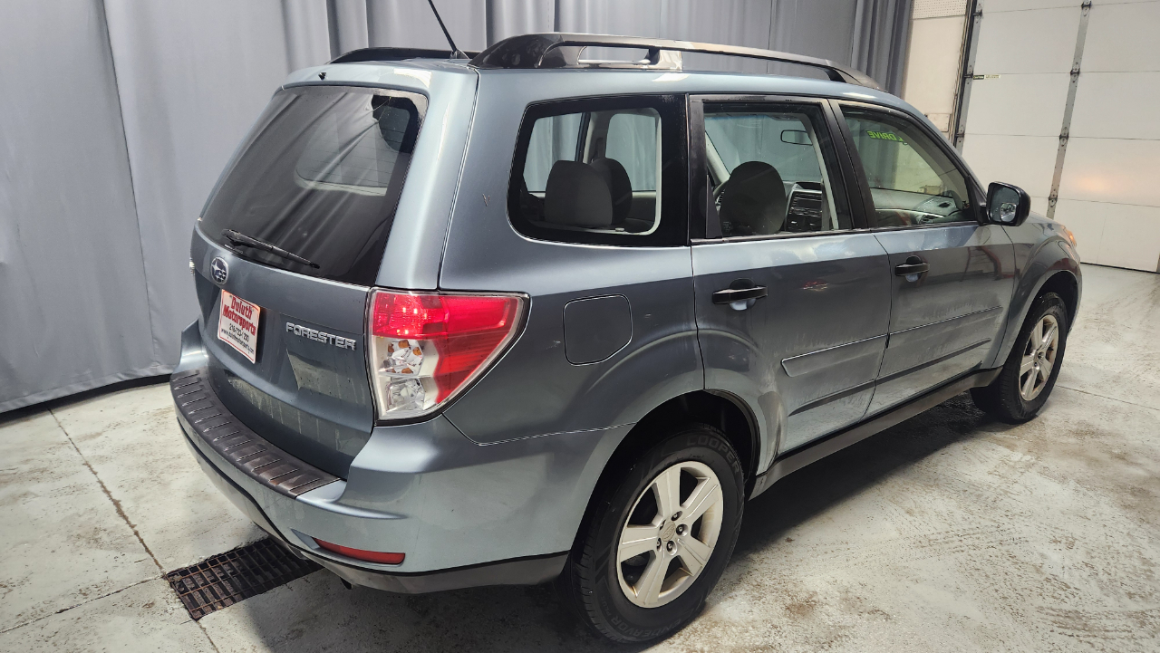 Subaru Forester 2.5X 2011