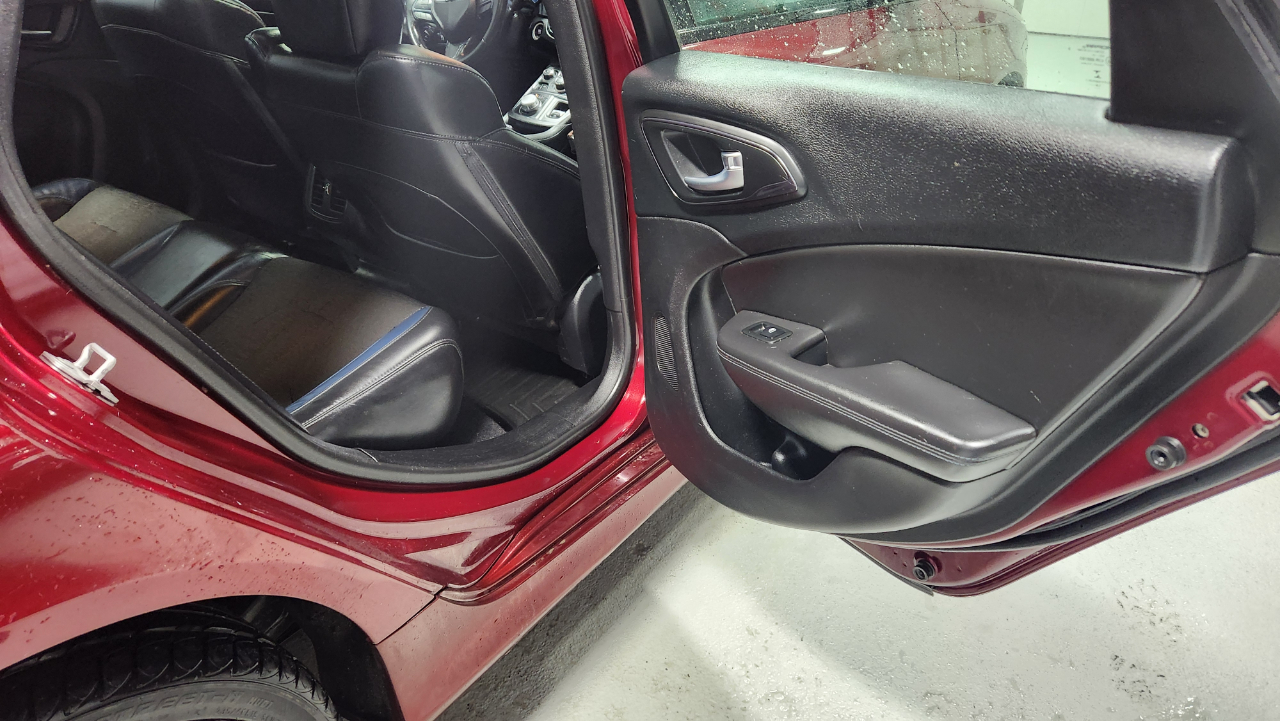 Chrysler 200 S AWD 2015