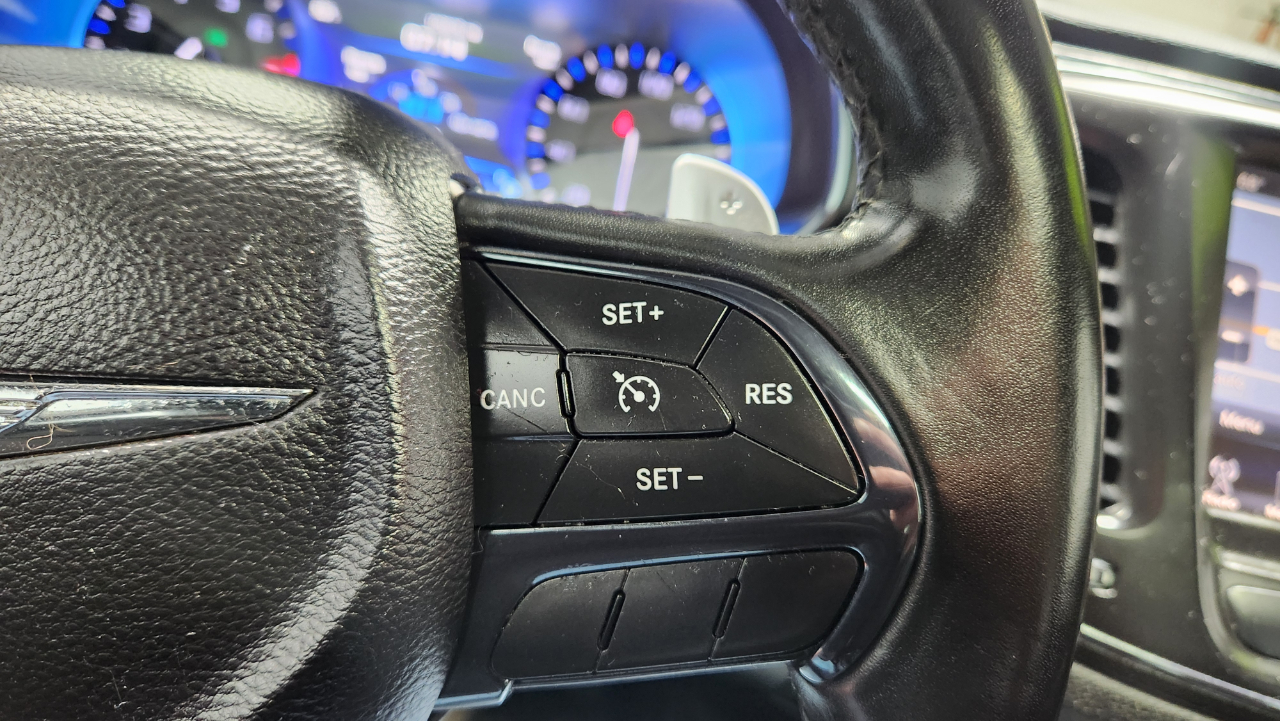 Chrysler 200 S AWD 2015