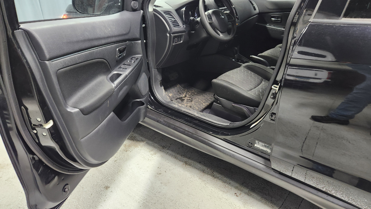 Mitsubishi Outlander Sport 2.0 ES 4WD 2024