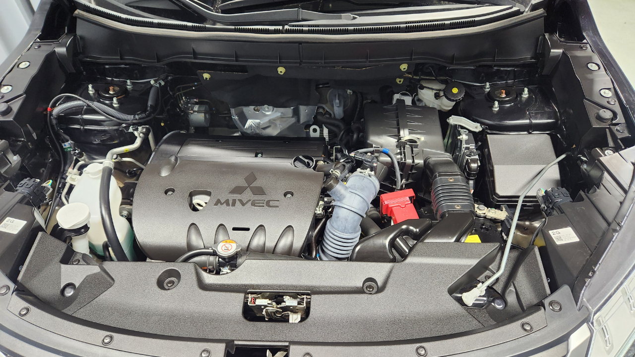 Mitsubishi Outlander Sport 2.0 ES 4WD 2024