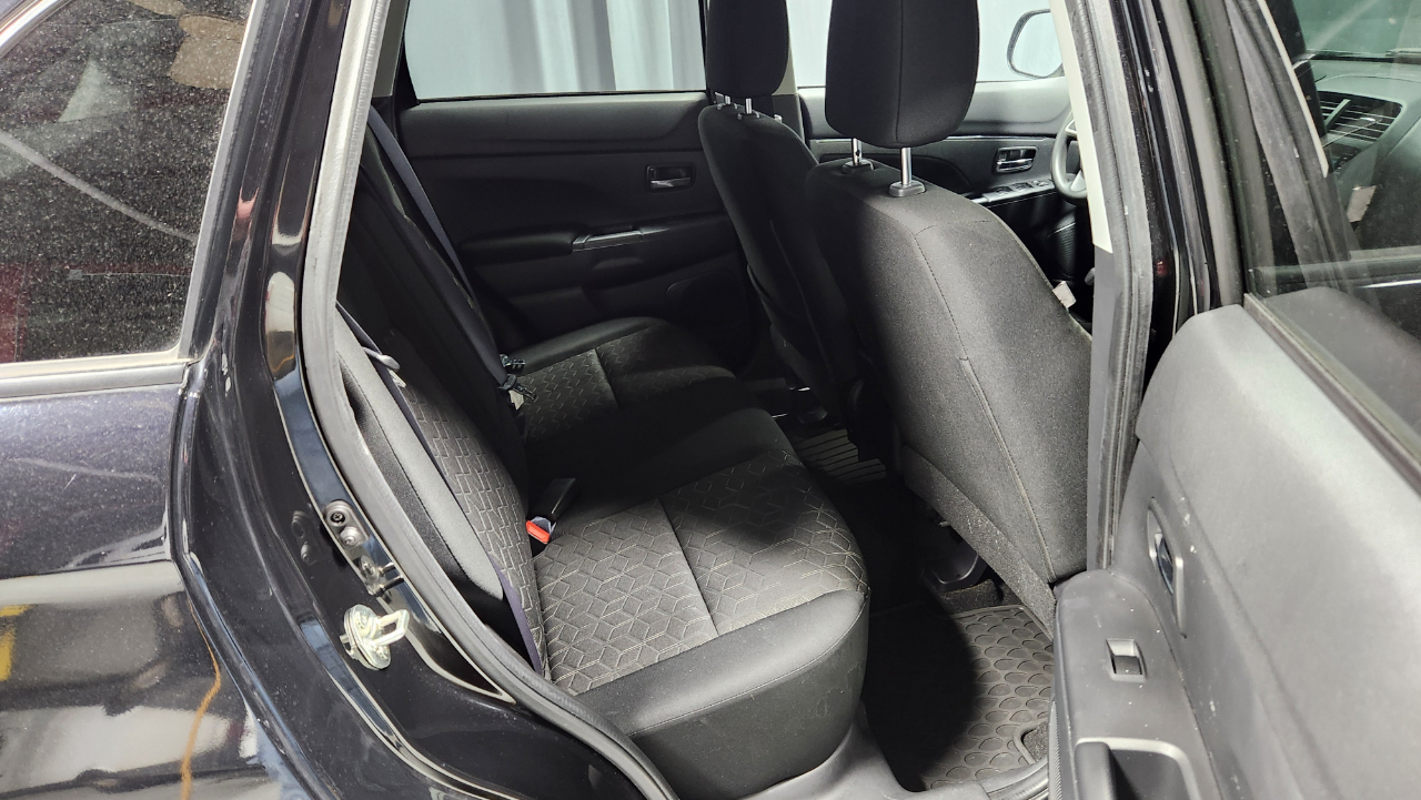 Mitsubishi Outlander Sport 2.0 ES 4WD 2024