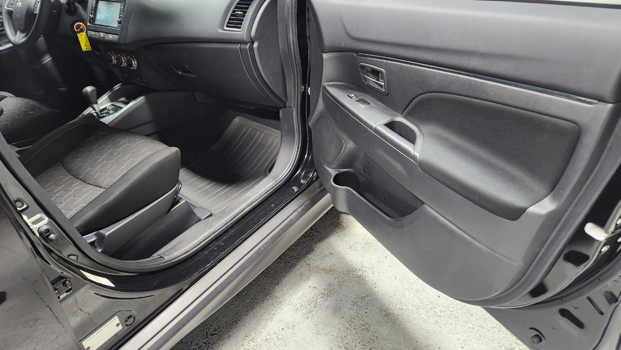 Mitsubishi Outlander Sport 2.0 ES 4WD 2024