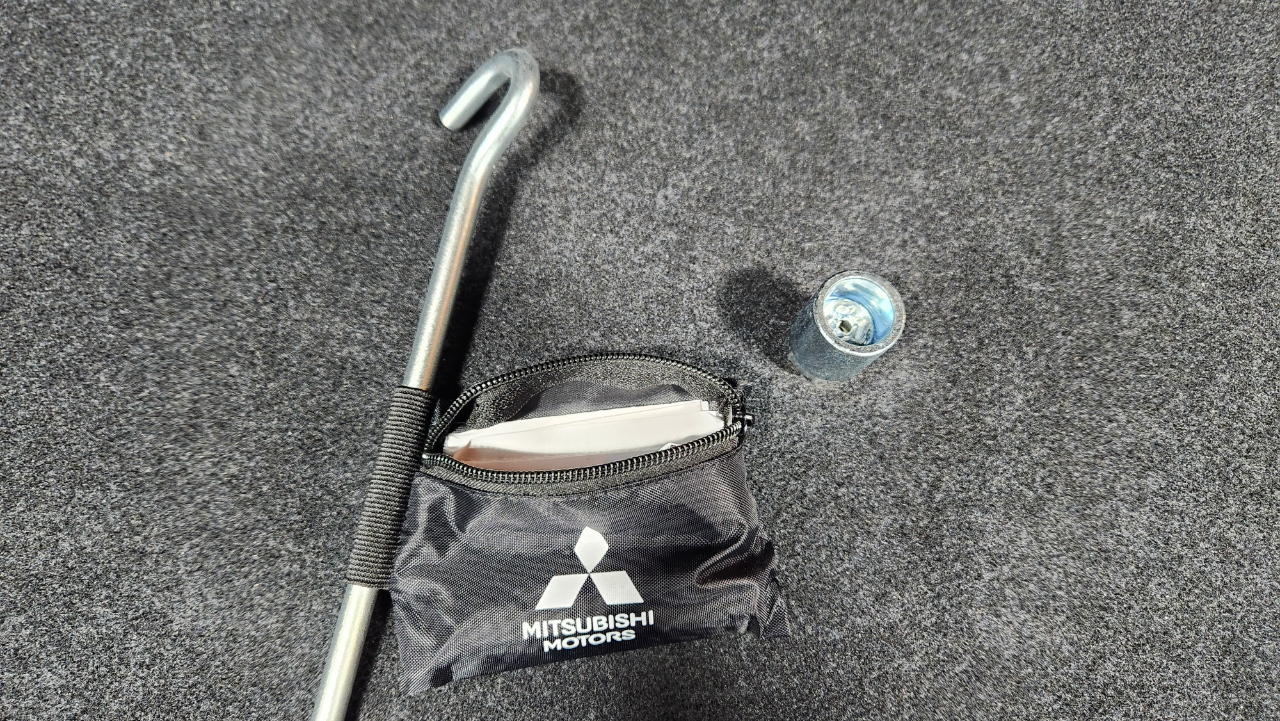 Mitsubishi Outlander Sport 2.0 ES 4WD 2024