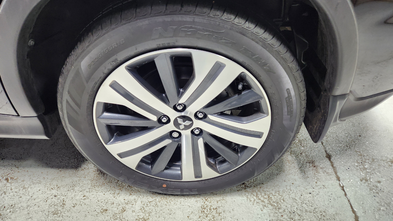 Mitsubishi Outlander Sport 2.0 ES 4WD 2024