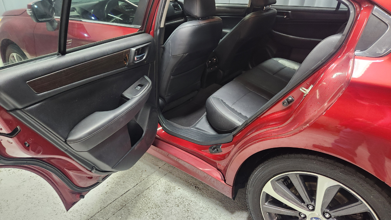 Subaru Legacy 2.5i Limited 2015