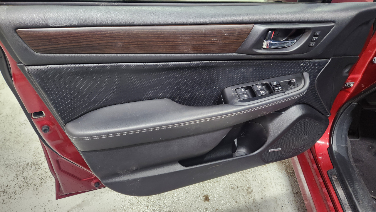 Subaru Legacy 2.5i Limited 2015