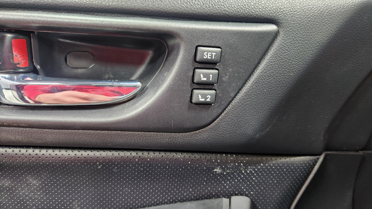 Subaru Legacy 2.5i Limited 2015