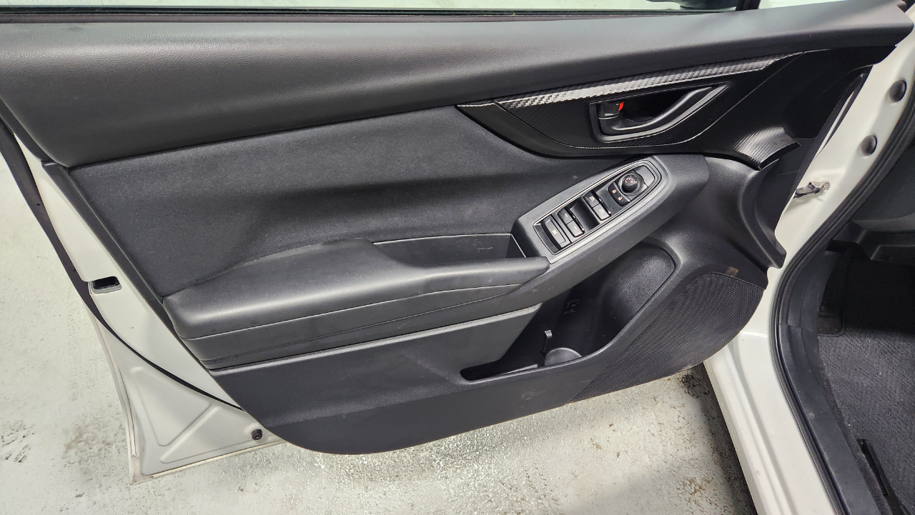 Subaru Impreza 2.0i 4-Door 2017