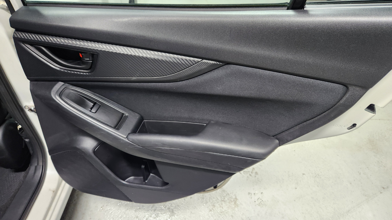 Subaru Impreza 2.0i 4-Door 2017