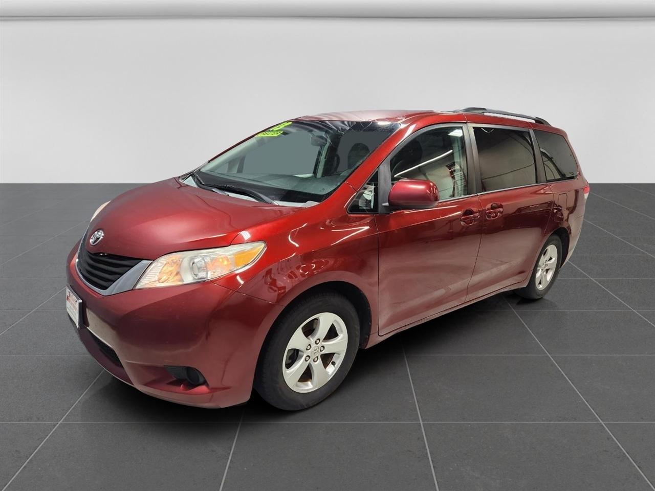 Toyota Sienna  2013