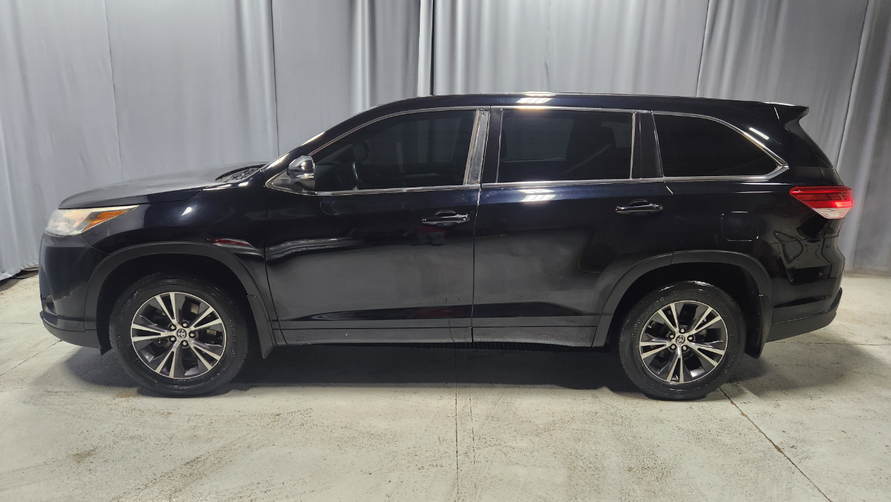 Toyota Highlander LE AWD V6 2018