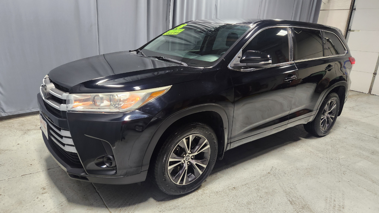 Toyota Highlander LE AWD V6 2018