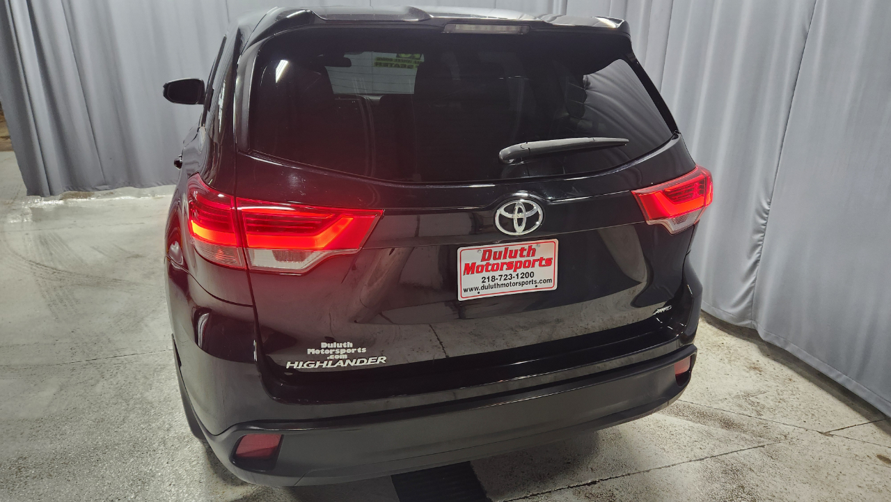 Toyota Highlander LE AWD V6 2018