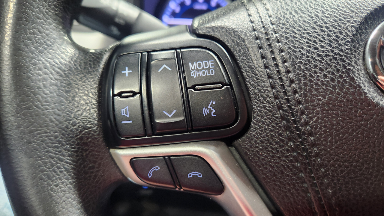 Toyota Highlander LE AWD V6 2018