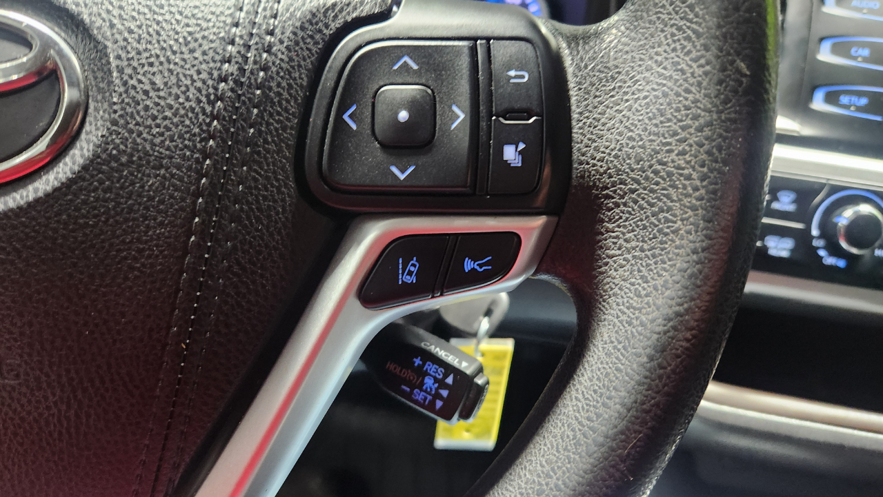 Toyota Highlander LE AWD V6 2018