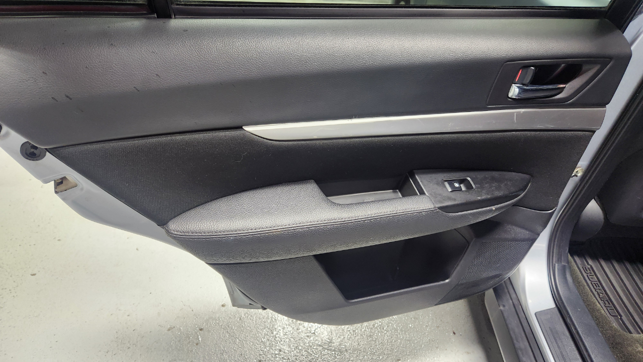 Subaru Outback 2.5i Premium 2014