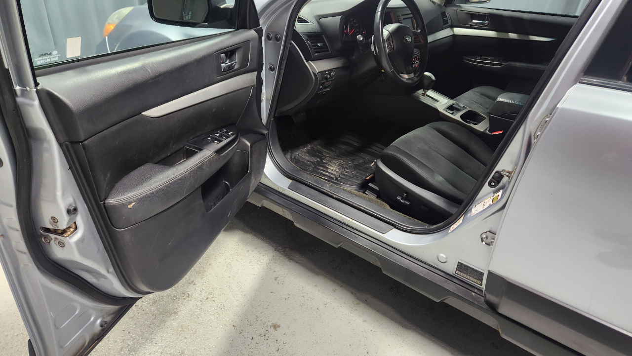 Subaru Outback 2.5i Premium 2014