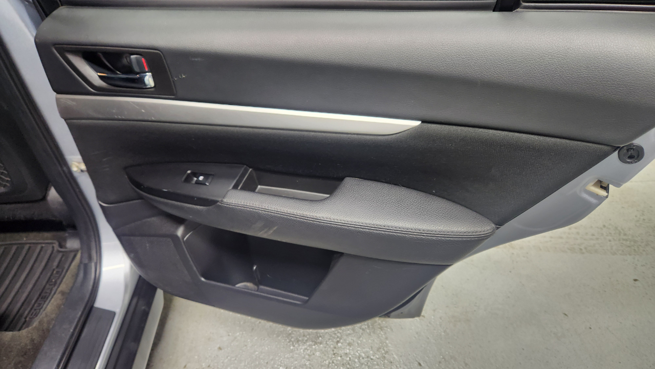 Subaru Outback 2.5i Premium 2014