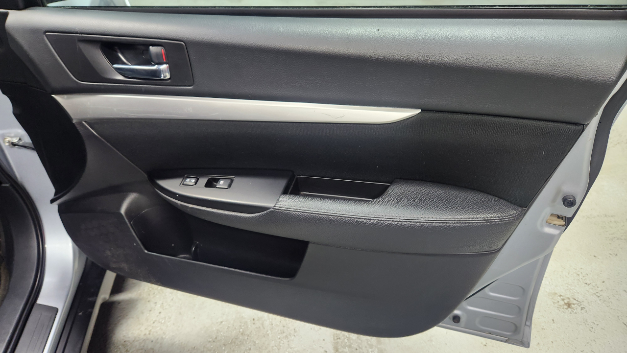 Subaru Outback 2.5i Premium 2014