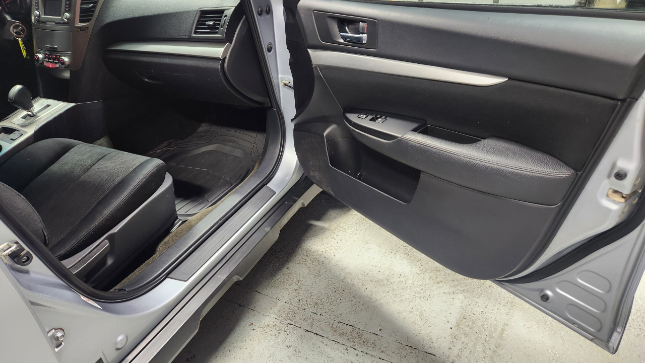 Subaru Outback 2.5i Premium 2014