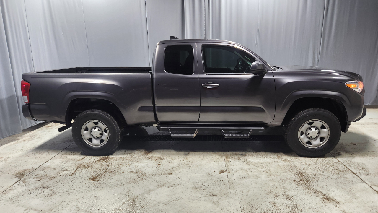 Toyota Tacoma SR5 Access Cab I4 6AT 4WD 2023