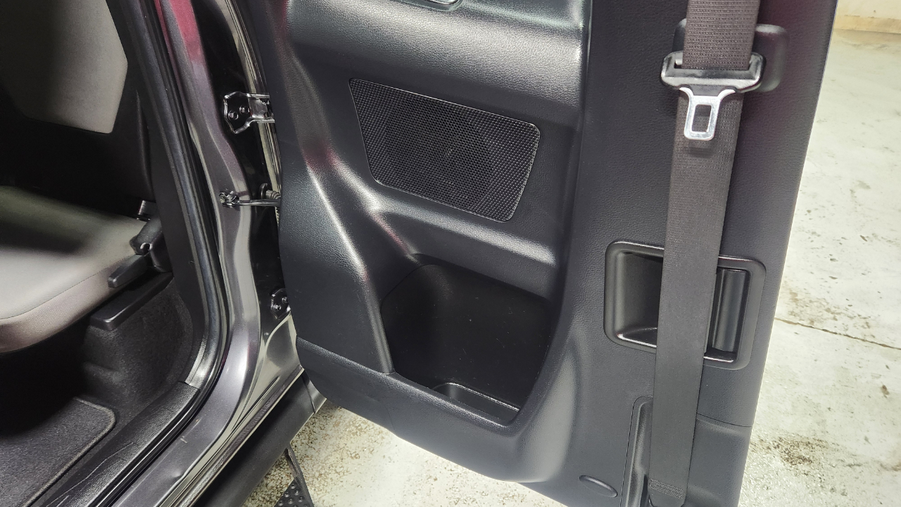 Toyota Tacoma SR5 Access Cab I4 6AT 4WD 2023