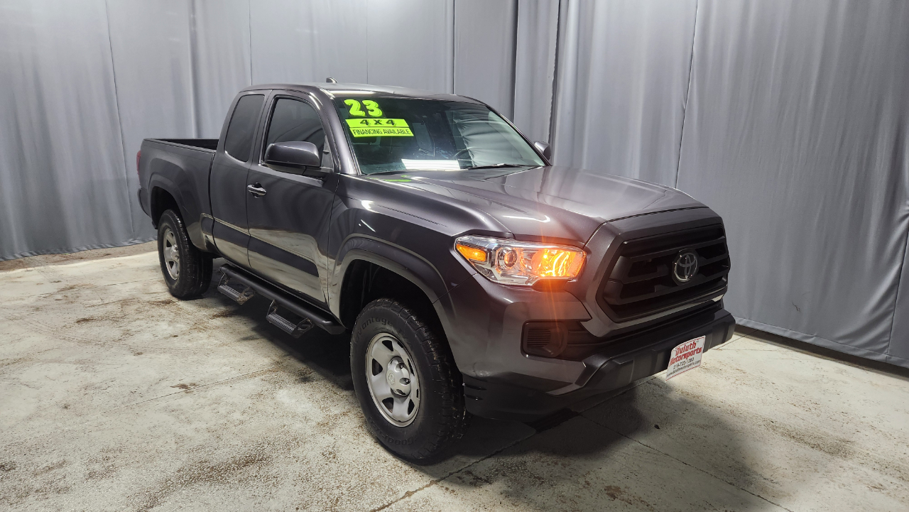 Toyota Tacoma SR5 Access Cab I4 6AT 4WD 2023