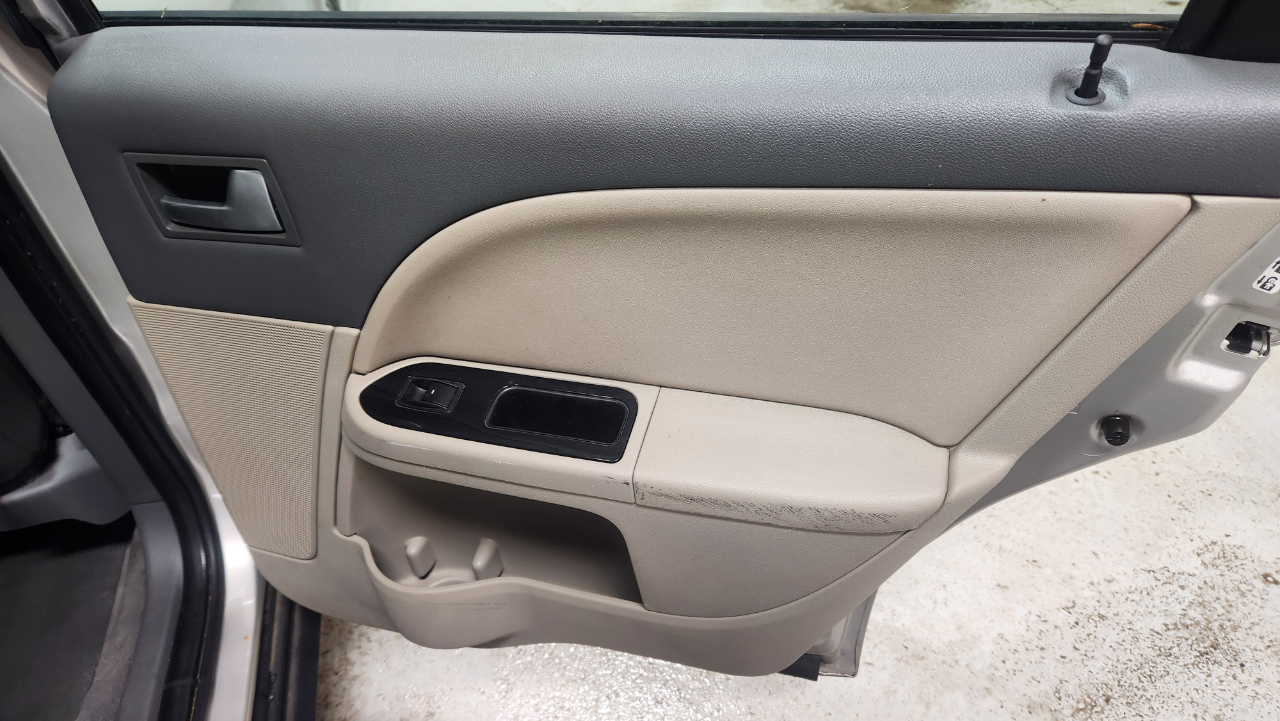 Mercury Sable Base 2008