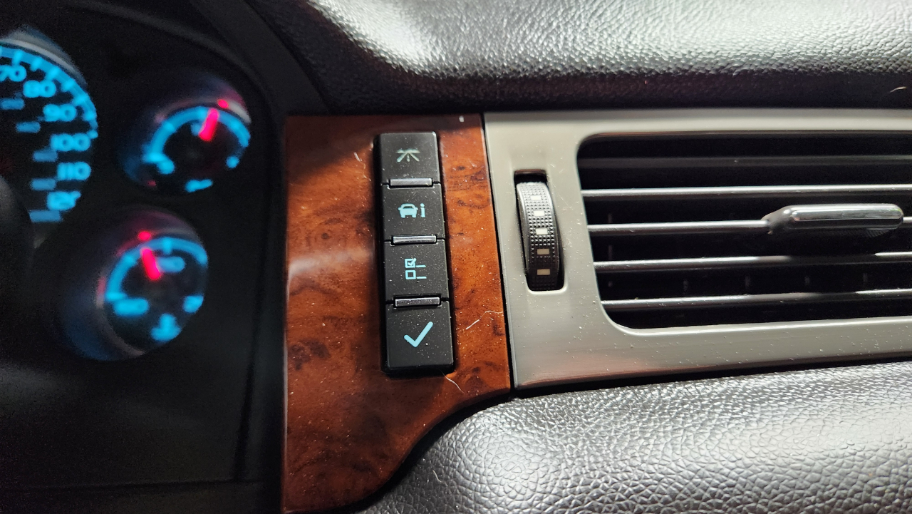 Chevrolet Tahoe LS 4WD 2010