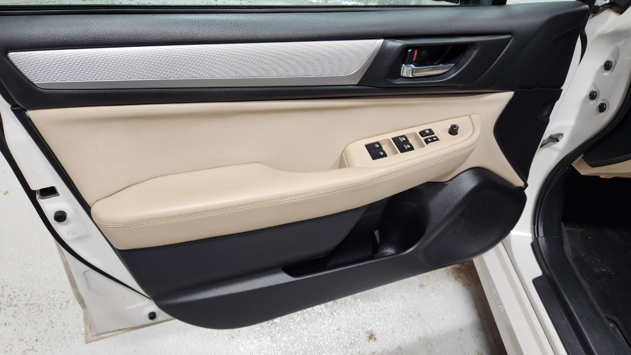 Subaru Legacy 2.5i Premium 2015