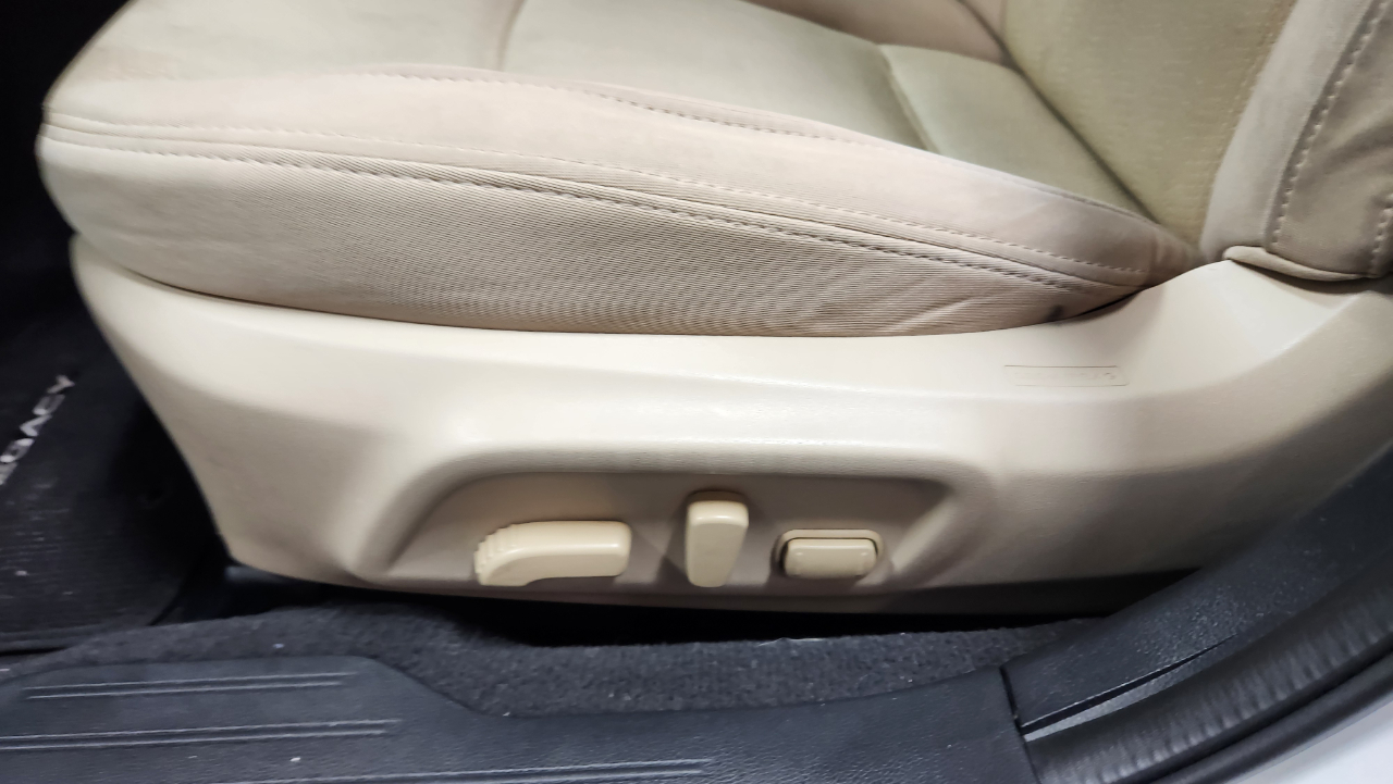 Subaru Legacy 2.5i Premium 2015