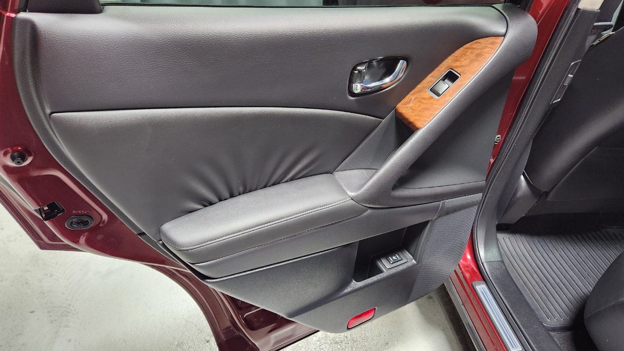 Nissan Murano SL AWD 2010