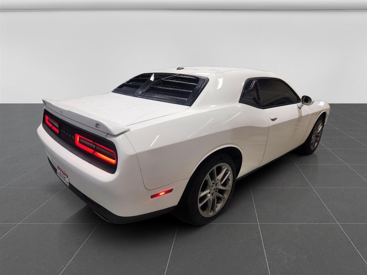 Dodge Challenger GT AWD 2022