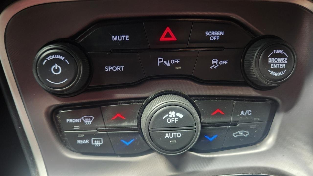 Dodge Challenger GT AWD 2022