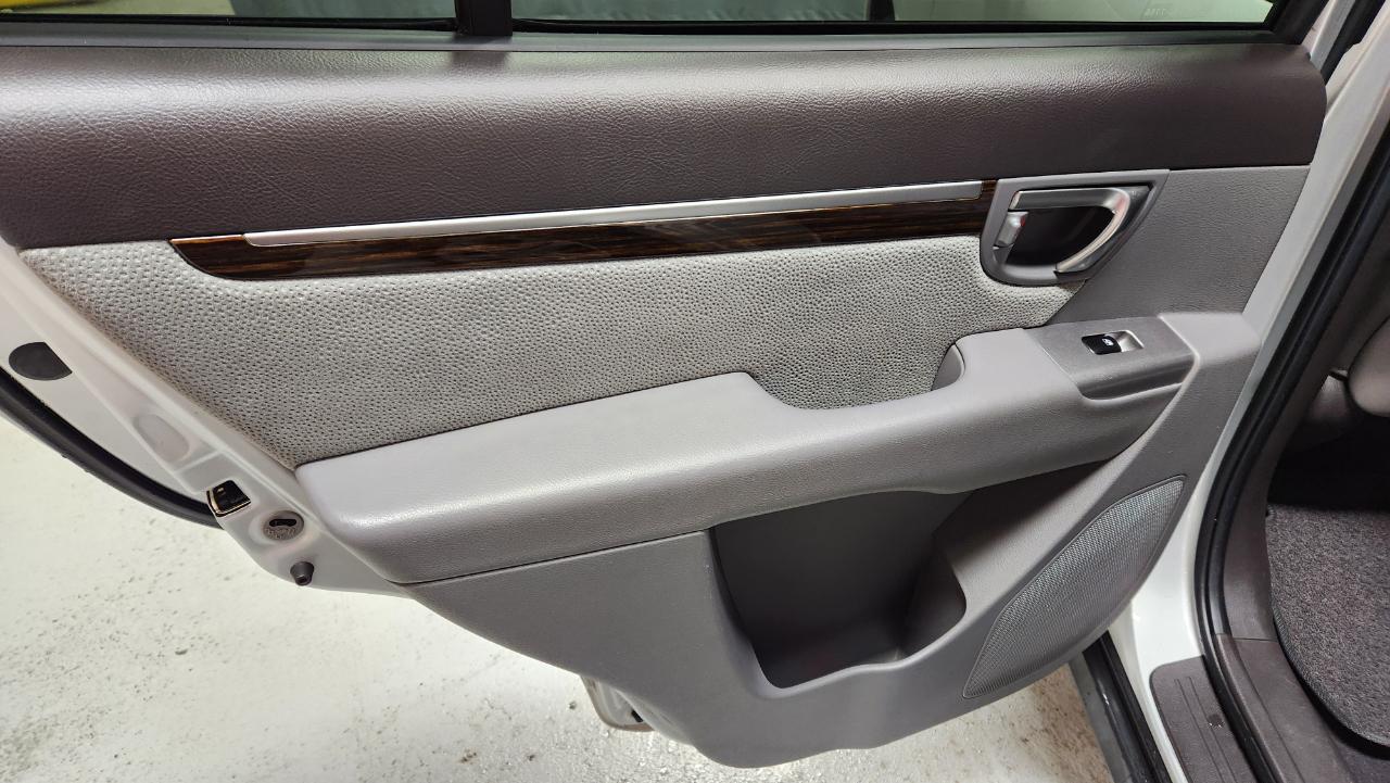 Hyundai Santa Fe SE 3.5 4WD 2011