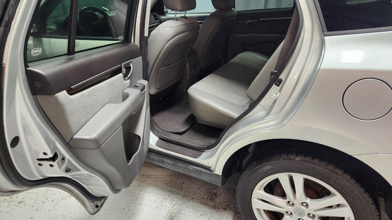 Hyundai Santa Fe SE 3.5 4WD 2011