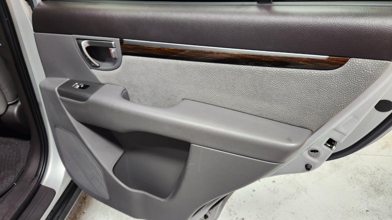 Hyundai Santa Fe SE 3.5 4WD 2011