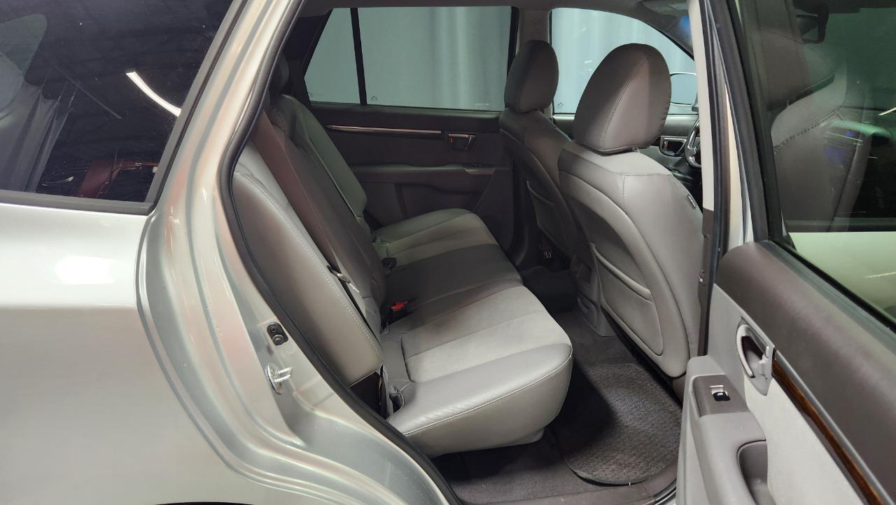 Hyundai Santa Fe SE 3.5 4WD 2011