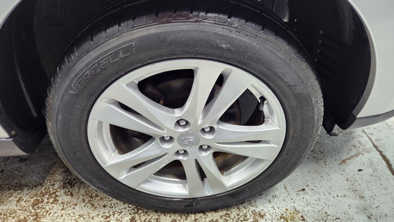 Hyundai Santa Fe SE 3.5 4WD 2011