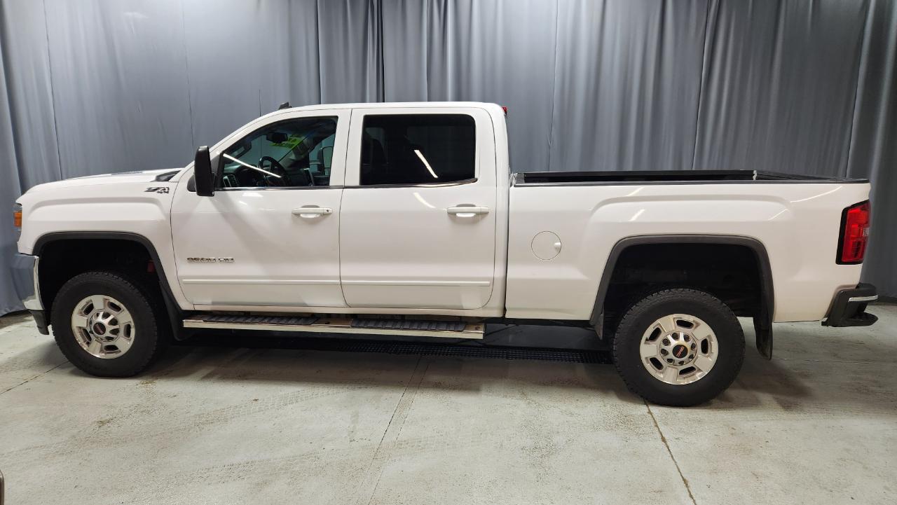 GMC Sierra 2500HD SLE Crew Cab 4WD 2015