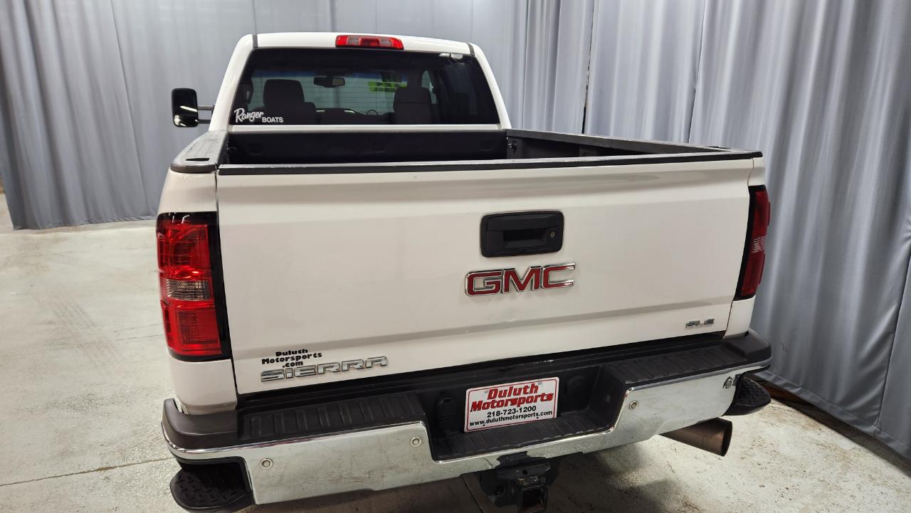 GMC Sierra 2500HD SLE Crew Cab 4WD 2015