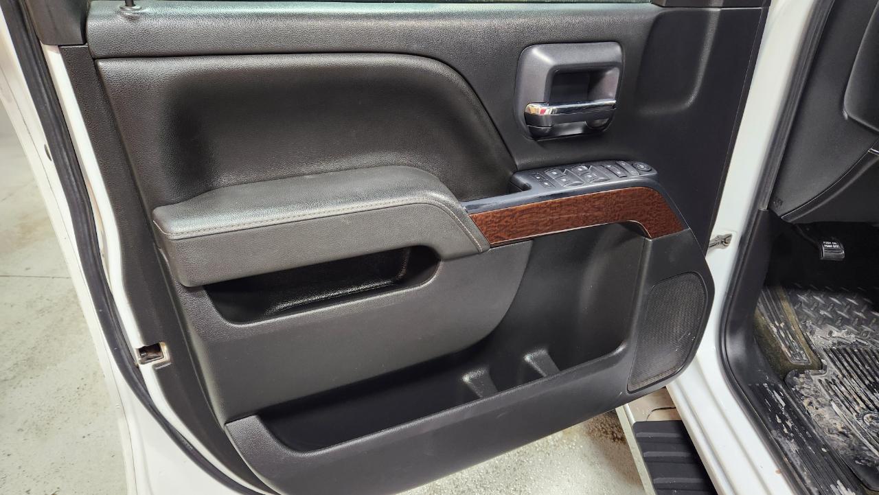 GMC Sierra 2500HD SLE Crew Cab 4WD 2015