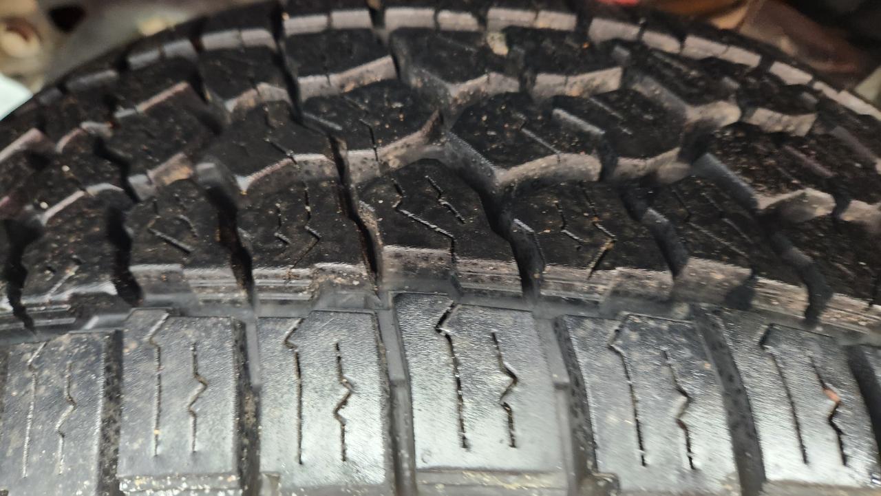 GMC Sierra 2500HD SLE Crew Cab 4WD 2015