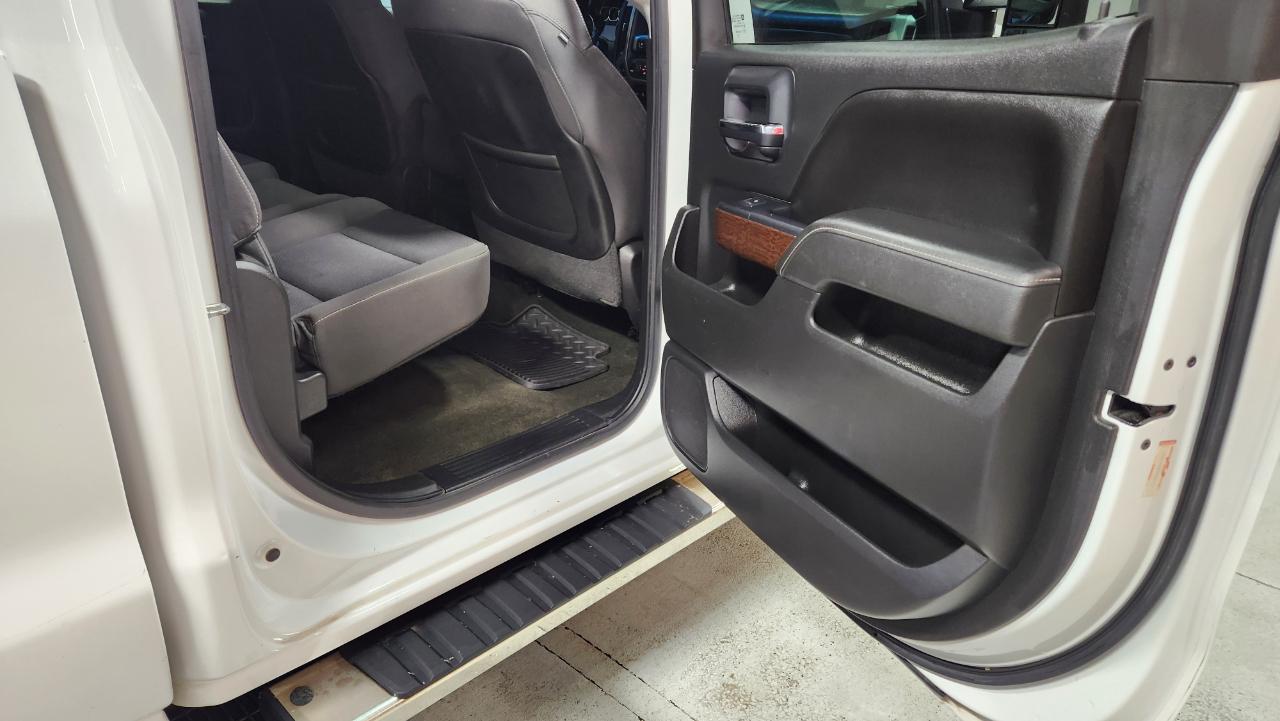 GMC Sierra 2500HD SLE Crew Cab 4WD 2015