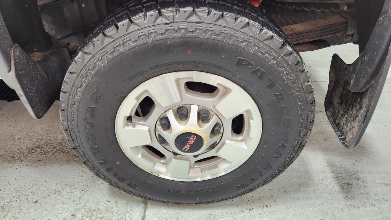 GMC Sierra 2500HD SLE Crew Cab 4WD 2015