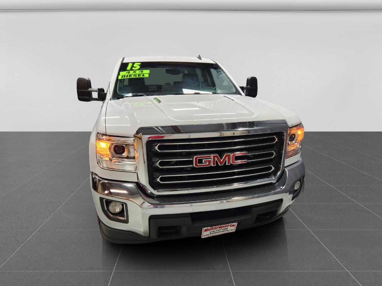 GMC Sierra 2500HD SLE Crew Cab 4WD 2015