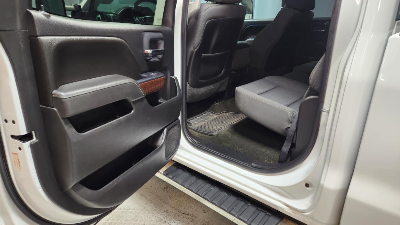 GMC Sierra 2500HD SLE Crew Cab 4WD 2015